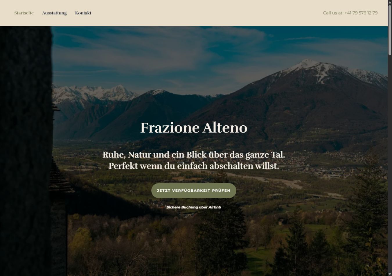 Die echte Startseite von Frazione Alteno mit Bergpanorama und dem Button zur Verfügbarkeit